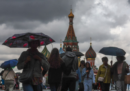 Дожди, слабый ветер и тепло до +18: погода в Москве в конце недели