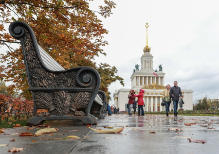 Мало солнца, сильные дожди: погода в Москве и Петербурге 21–27 сентября