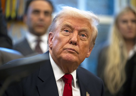 В окружении Трампа забили тревогу из-за рейтингов перед выборами в Конгресс