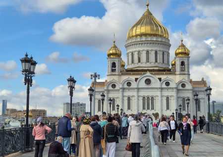 Россиянам рассказали, кому нужно молиться о рождении детей и мире в доме