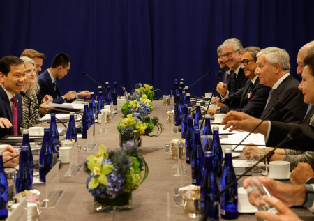 В ООН рассказали о контактах с Россией и Украиной