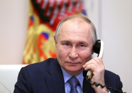 Путин поздравил с днем рождения одного иностранного лидера