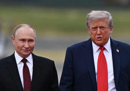 «Готова организовать»: стало известно, где могут встретиться Путин и Трамп