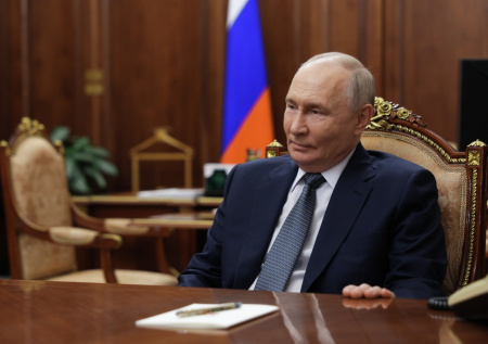 Путин собрал совещание с членами правительства
