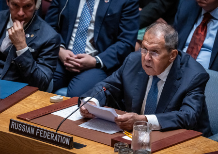 Лавров упрекнул экс-союзников РФ за молчание о нацификации Украины