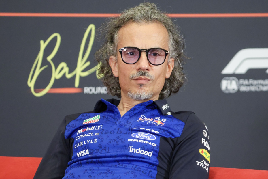 Французский инженер и управленец, руководитель команды «Формулы-1» Oracle Red Bull Racing Лоран Мекис во время пресс-конференции после свободного заезда Гран-при Азербайджана «Формулы-1» в Баку
