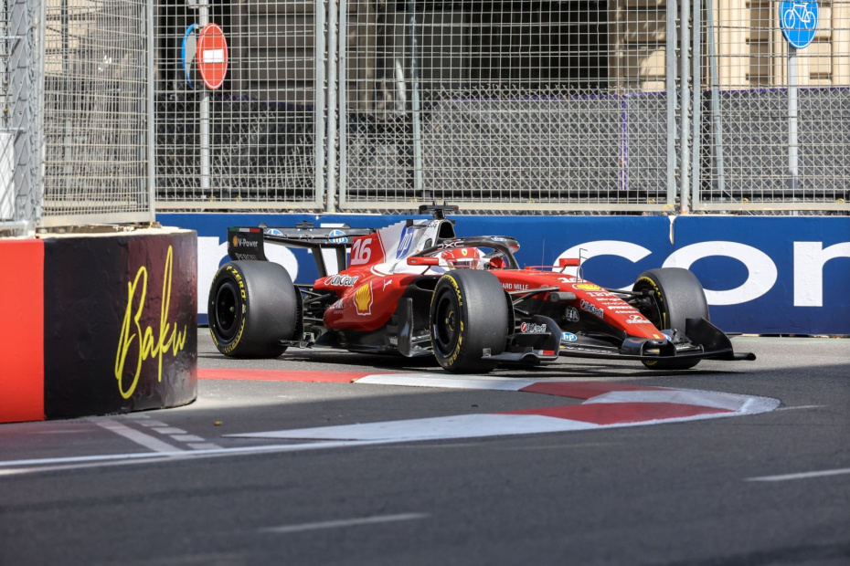 Болид команды Scuderia Ferrari HP во время свободных заездов Гран-при Азербайджана «Формулы-1».