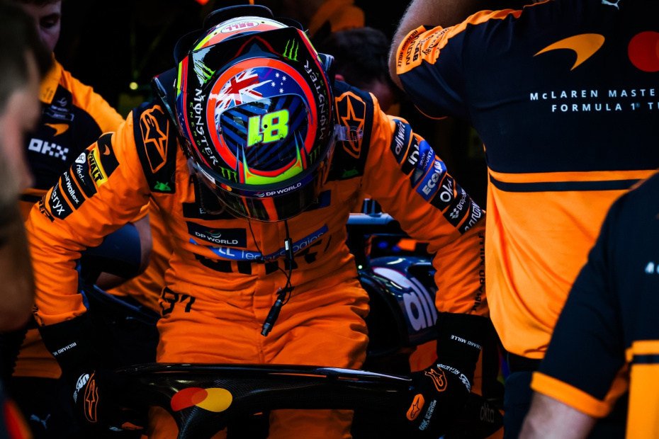 Оскар Пиастри (Австралия), команда McLaren F1 (болид MCL40), на свободном заезде Гран-при Азербайджана «Формулы-1» на городской трассе Баку 24 сентября 2026 года