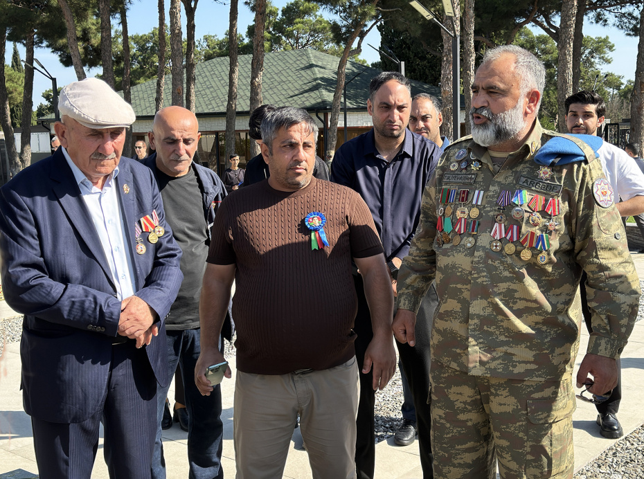 День памяти шехидов на II Аллее почётного захоронения в Баку