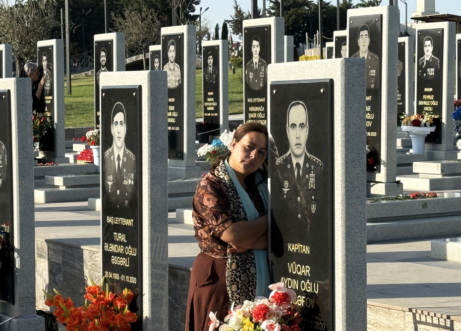 День памяти шехидов на II Аллее почётного захоронения в Баку