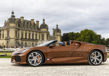 Еще один Bugatti W16 Mistral появился в России