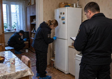 Раскрыты подробности жизни найденной в холодильнике девушки