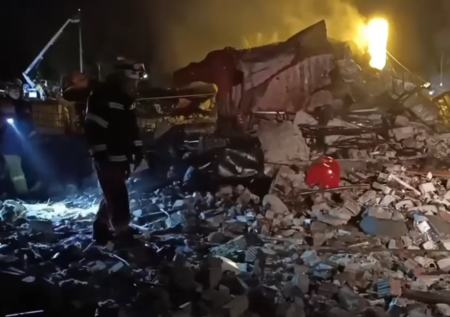 Спасатели сообщили детали операции на сгоревшем заводе пиротехники