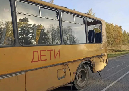 Школьный автобус попал в серьезное ДТП под Калугой