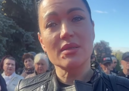 «Как оголенный нерв»: певица Дейнега о предчувствии Соседова
