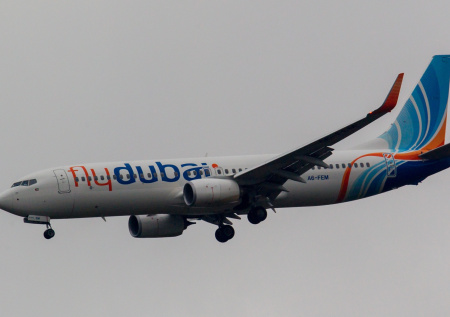 Названа вероятная причина драки пилотов на борту самолета Flydubai