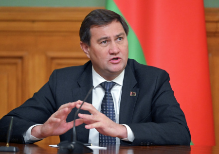 Глава МИД Белоруссии заявил о неготовности рисковать отношениями с Москвой
