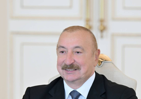 Алиев: дезинформация и ИИ угрожают общественному доверию в цифровую эпоху