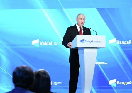 Путин заявил о разрушении прежних норм международного права