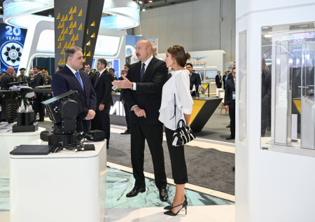 Алиев поприветствовал участников выставки ADEX 2026 в Баку