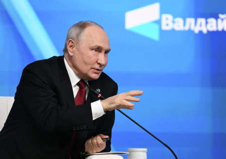 «Предстоит учиться жить»: Путин задался вопросом о влиянии ИИ на людей