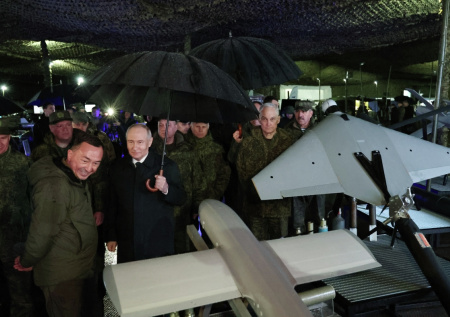 Путину представили реактивные «Герани»