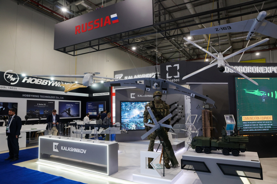 Стенд российских оружейных компаний