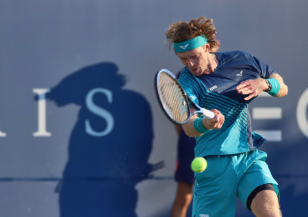 Теннисист Рублев победил Сафиуллина и вышел в четвертьфинал ATP в Пекине
