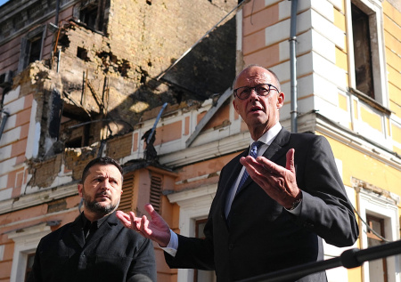 Лидер АдГ жестко высказалась из-за визита Мерца в Киев