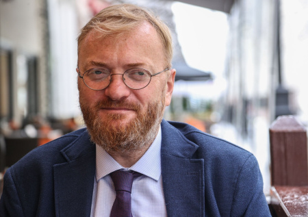Милонов назвал главную миссию российских учителей