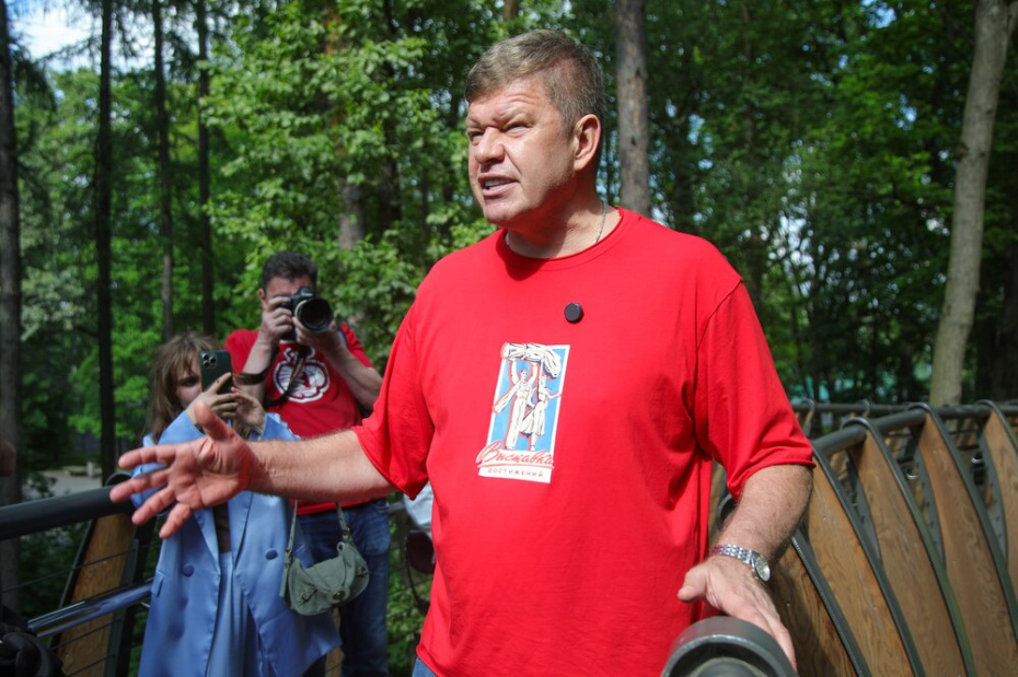 Дмитрий Губерниев