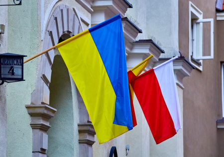 Страна-соседка Украины отказалась эвакуировать дипломатов из Киева