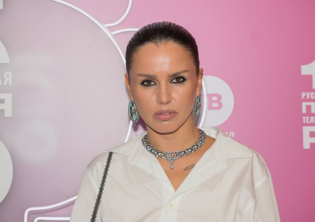 Zivert резко ответила критикам после исполнения песни Джексона