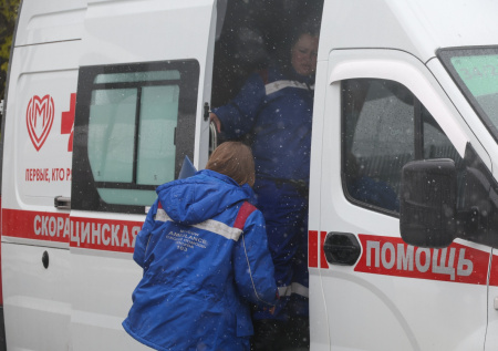 Девочку-подростка жестоко избили под Петербургом