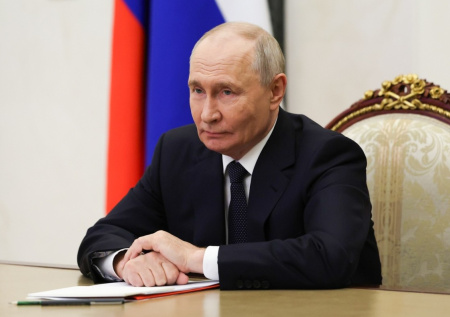 Путин в день рождения провел заседание Совбеза России