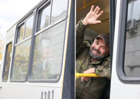 Пришла повестка на военные сборы: что происходит, как накажут за неявку?