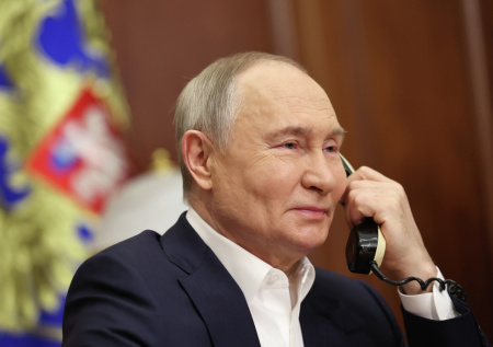Песков раскрыл подробности телефонных разговоров Путина