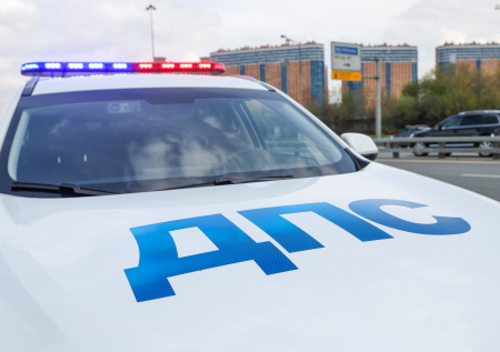 На Ленинградском проспекте в Москве столкнулись два автомобиля