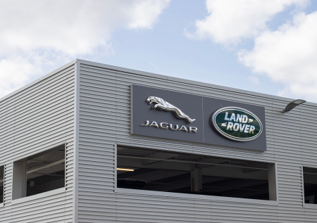 «Яндекс» отказался от иска к Jaguar Land Rover