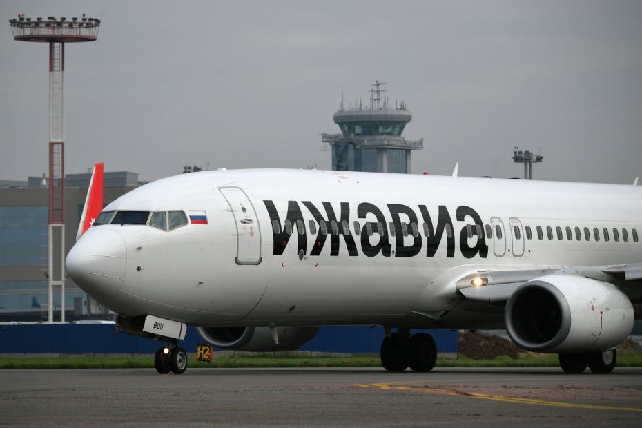 Самолет Boeing 737-800 авиакомпании «Ижавиа»