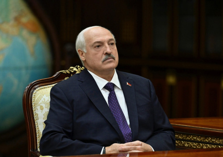 Лукашенко поручил военным научиться уворачиваться от пуль