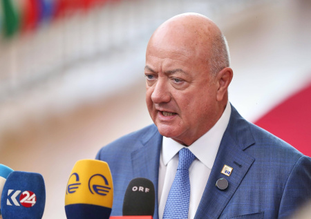 Канцлер Австрии потребовал объяснить бюджетный дефицит Украины