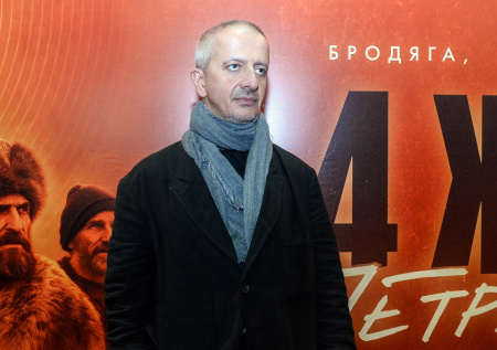 Хакамада и Богомолов: яркие кадры с премьеры фильма о Петре Мамонове