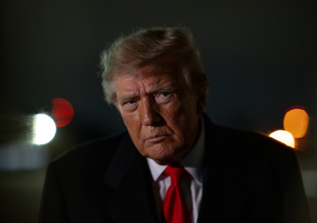 Трамп объяснил, для чего пользуется косметикой