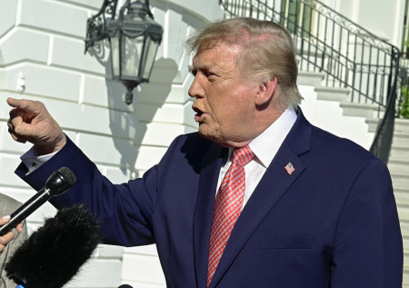 Трамп сделал заявление об отключении Starlink над Украиной