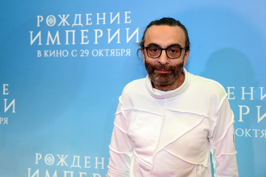 Режиссер Джаник Файзиев на премьере фильма «Рождение империи» в Москве