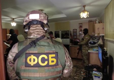 «ФСБ будет обыскивать без суда»: что еще изменится в работе спецслужбы