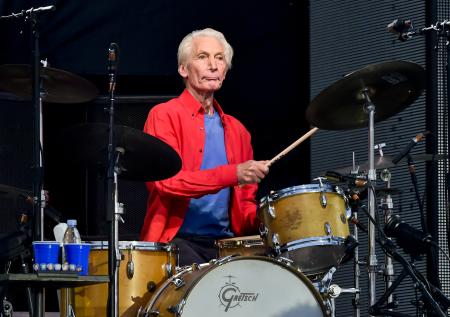 Умер барабанщик The Rolling Stones Чарли Уоттс