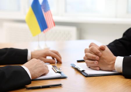 Песков ответил на вопрос об осведомленности о деталях переговоров в Джидде