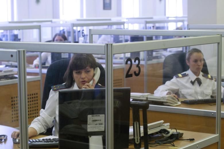 Сотрудники службы «02» в дежурной части